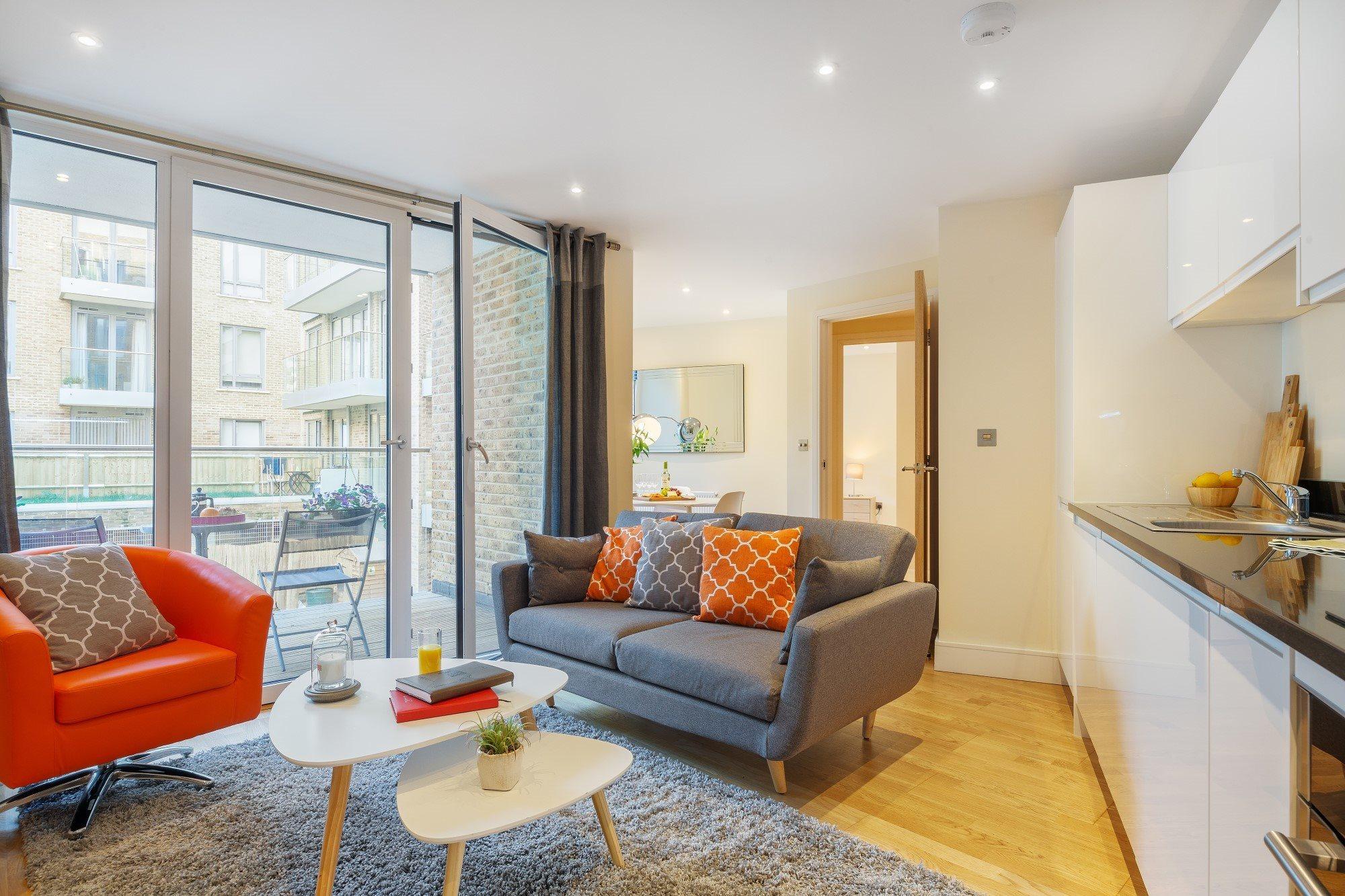 Two Bedroom Serviced Apartment With Balcony In Weymouth Building, Deacon Street Лондон Екстер'єр фото