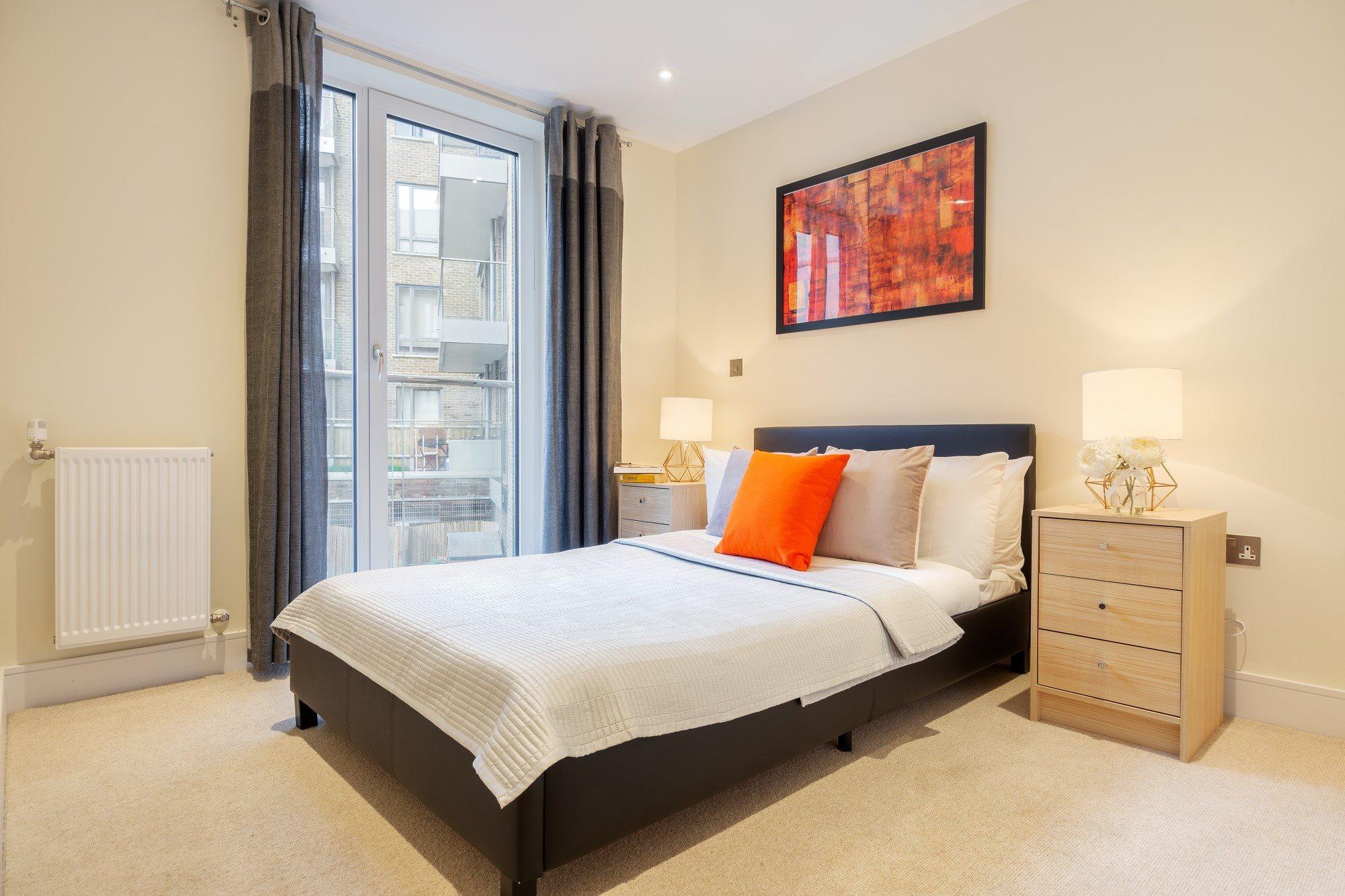 Two Bedroom Serviced Apartment With Balcony In Weymouth Building, Deacon Street Лондон Екстер'єр фото