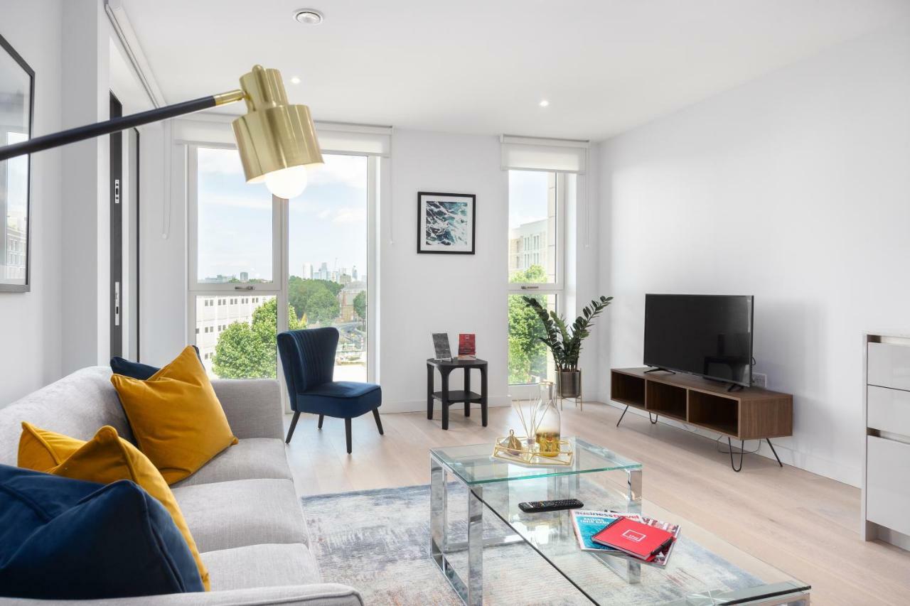 Two Bedroom Serviced Apartment With Balcony In Weymouth Building, Deacon Street Лондон Екстер'єр фото